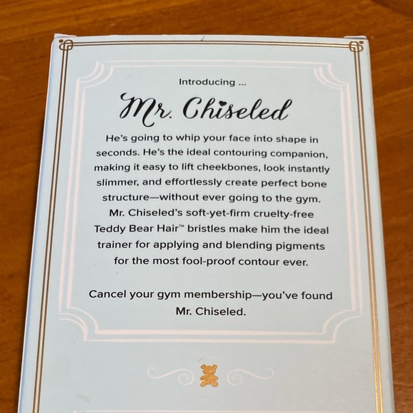 Too Faced Mr. Chiseled Contouring Brush - Picture 8 of 16